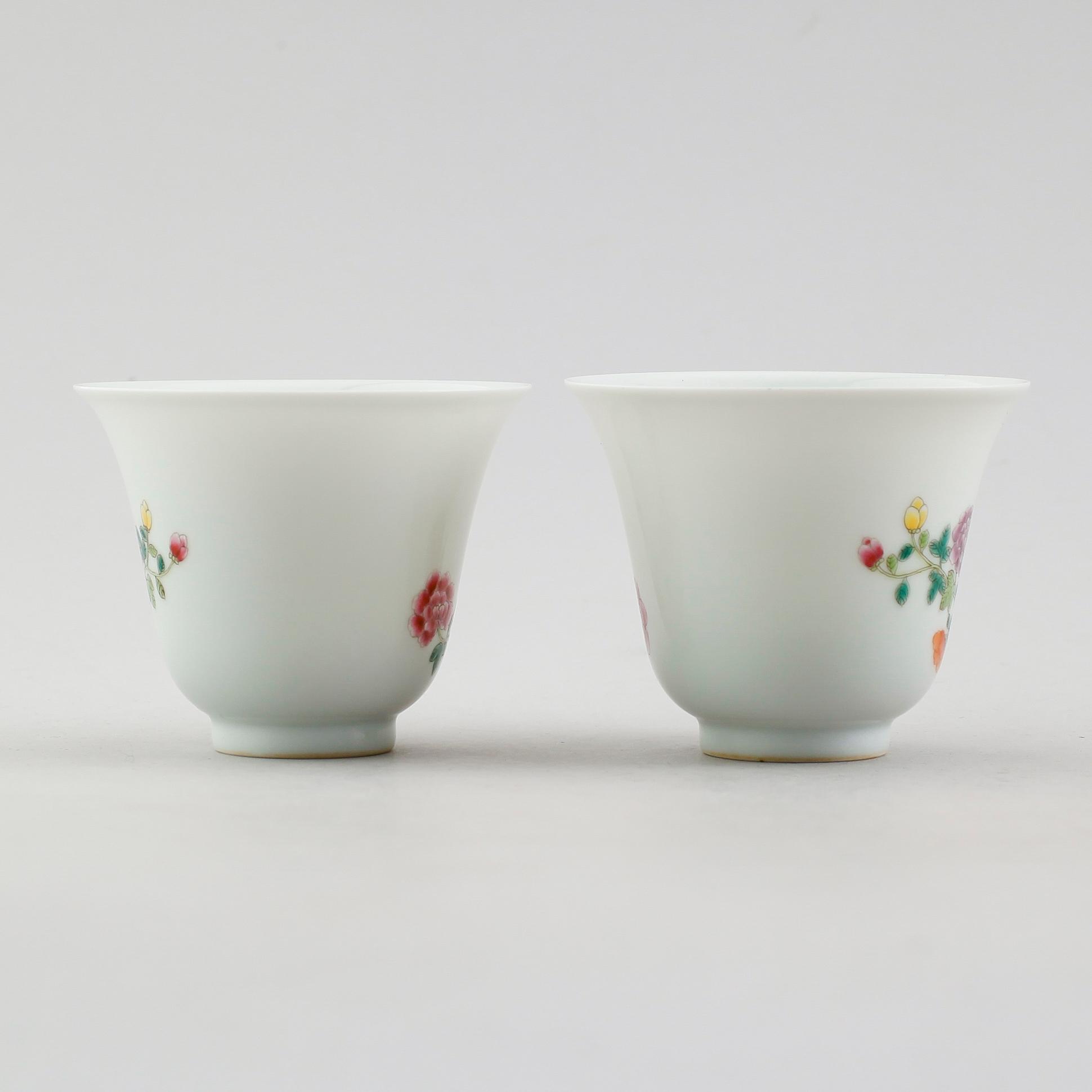 SKÅLAR, 1 par, porslin, Kina, 1900-tal.