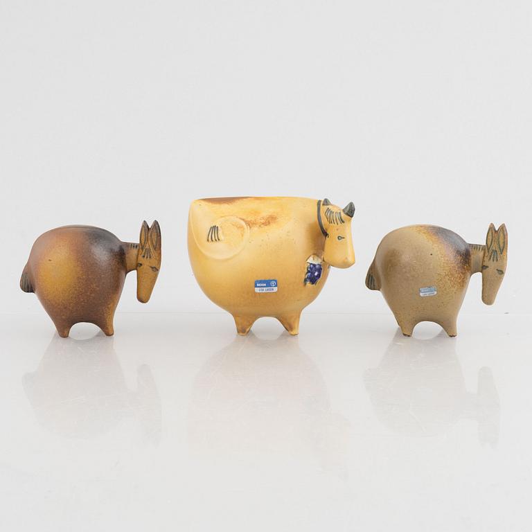 Lisa Larson, figuriner, 3 st, "Åsna" och "Ko", ur serien "Stora Zoo", Gustavsberg.