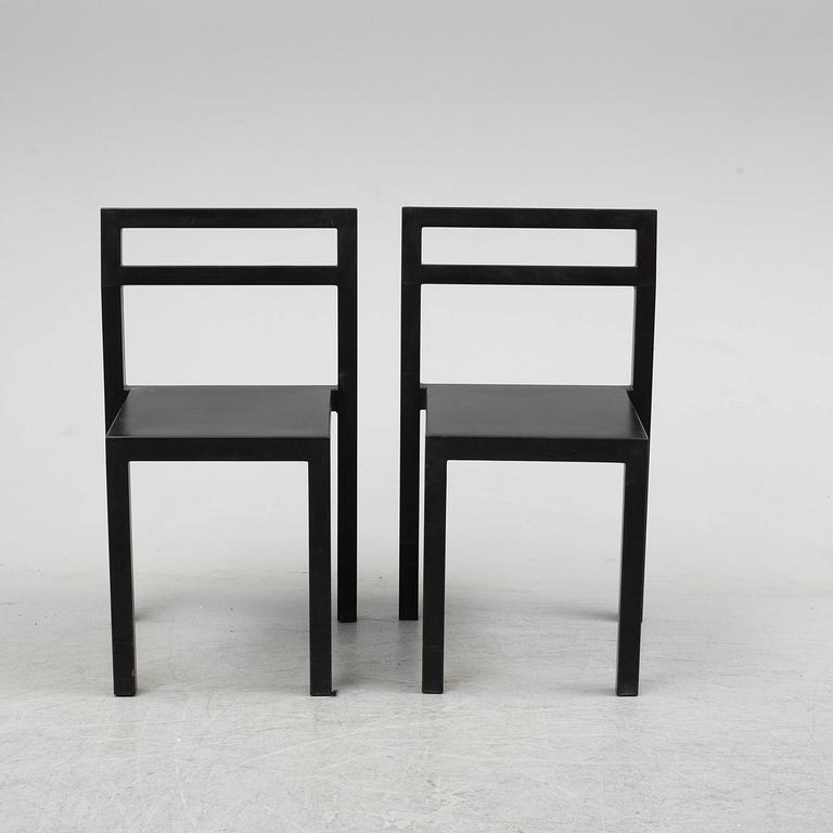 BORIS BERLIN/POUL CHRISTIANSEN, bord med två stolar, "Non", Komplot design, Källemo.