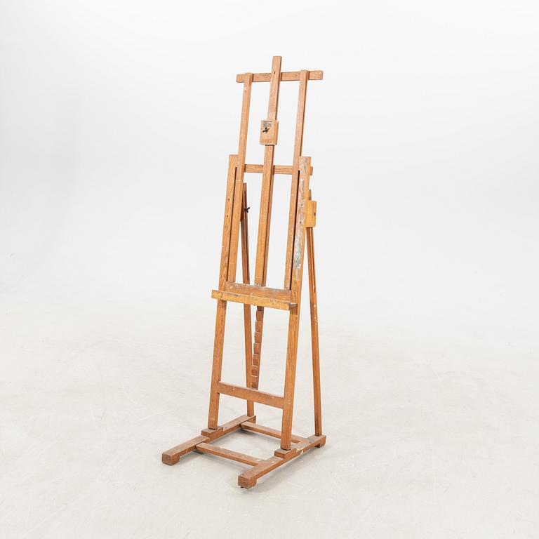 Easel and chevalet, early 20th century.