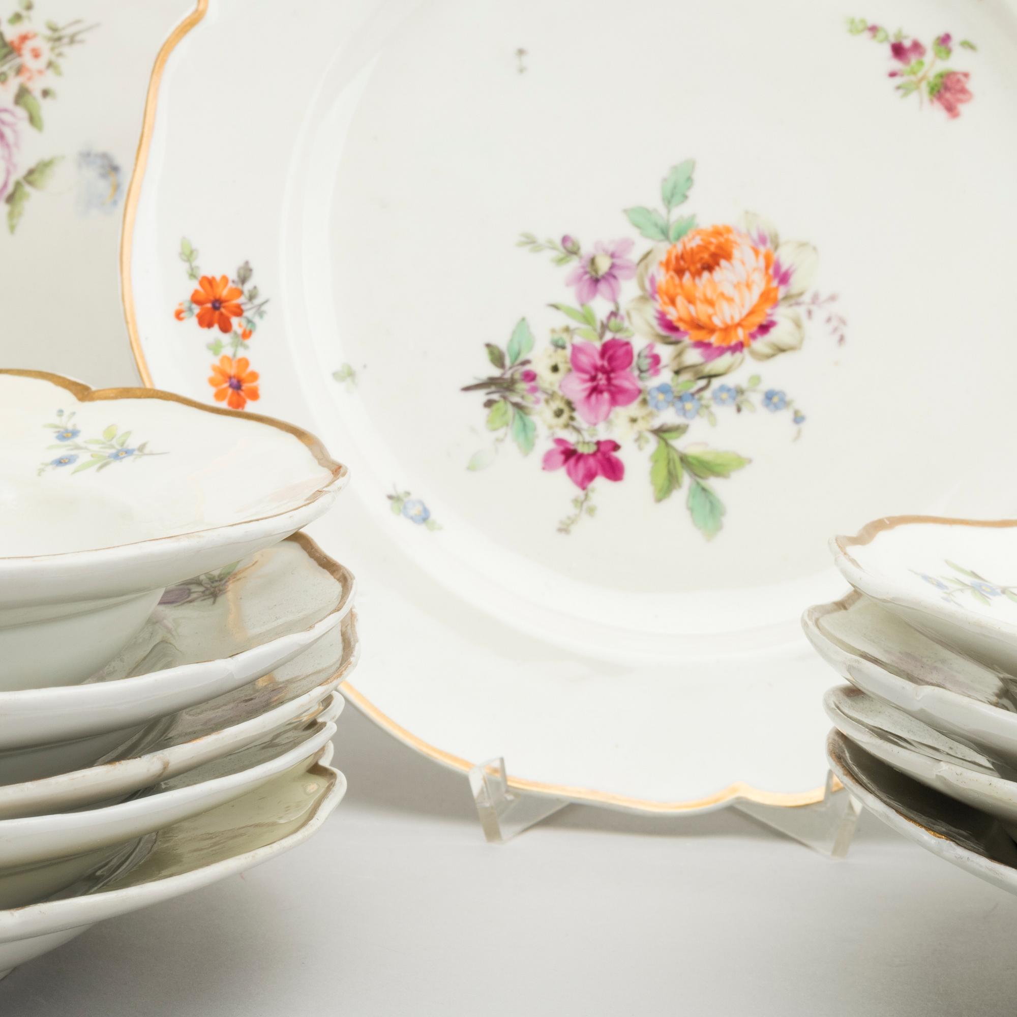 11 porcelain German Meissen, Ludvigsburg and Fürsenber 18th century dishes.