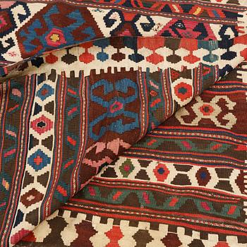 KELIMMATTA, semiantik, ca 335 x 160 cm.