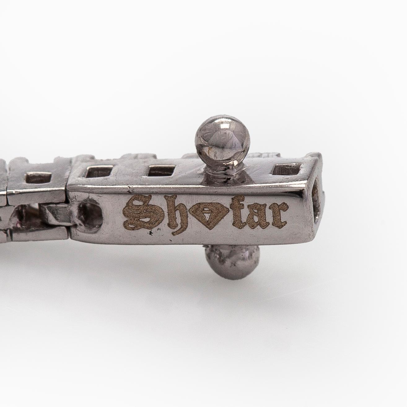 Tennisarmband, 18K vitguld och briljantslipade diamanter.