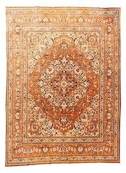 313. A carpet, an antique Tabriz, ca 380-381,5 x 271,5-283 cm, an inscription: Yekbar Jorabchi.