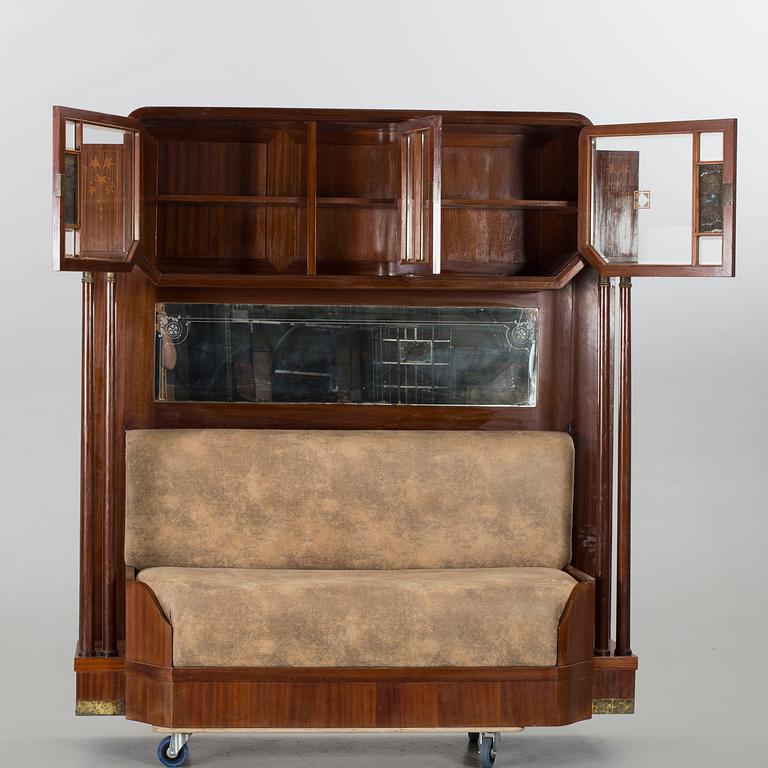 An Art Nouveau sofa, early 1900's.