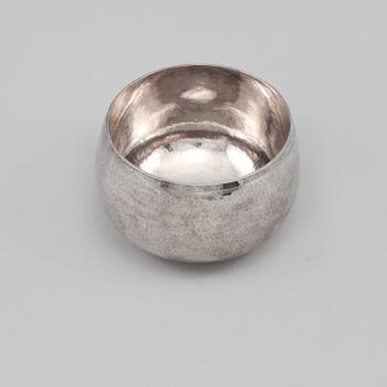 SKÅL, sterlingsilver, Martin Öhman, Halmstad, 1984. Vikt 332 g.