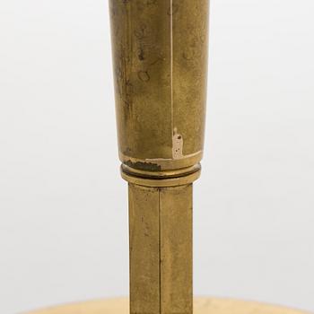 Paavo Tynell, A mid-20th century '5061' table lamp for Taito Finland.