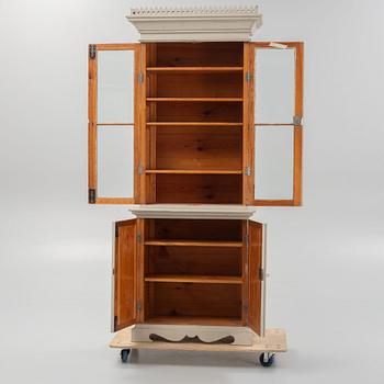 A cabinet from the second half of the 19th century.