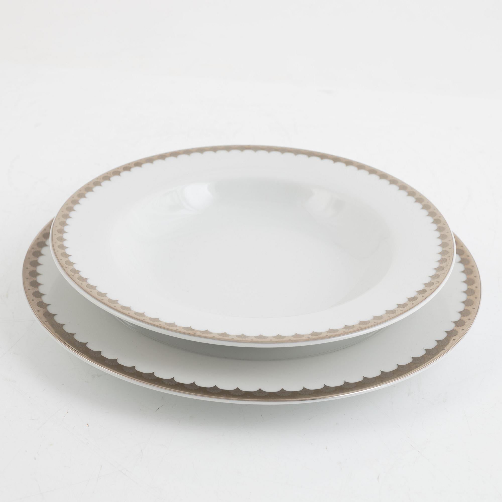 Sigvard Bernadotte, a 26 piece "Marianne" porcelain dinner service, Christineholm, Sweden.