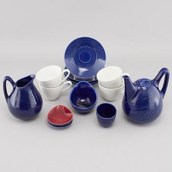 A set of tableware by Hertha Bengtsson called Blå Eld for Gustavsberg during late 20th century.