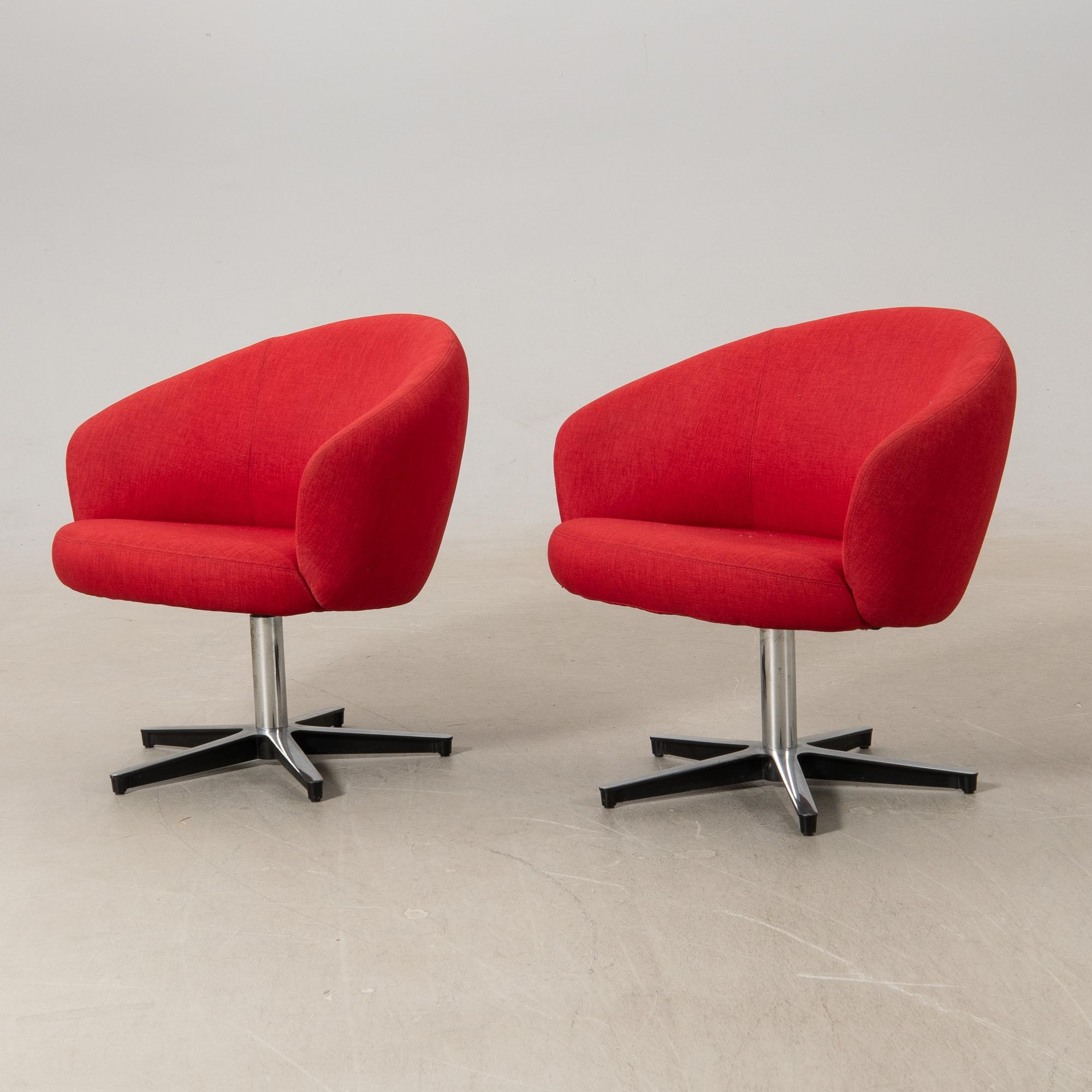 Yngve Ekström, fåtöljer ett par "Rondino" för Swedese.