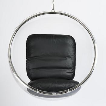 Eero Aarnio, hängfåtölj, "Bubble Chair", Eero Aarnio Originals, Finland, efter 2016.