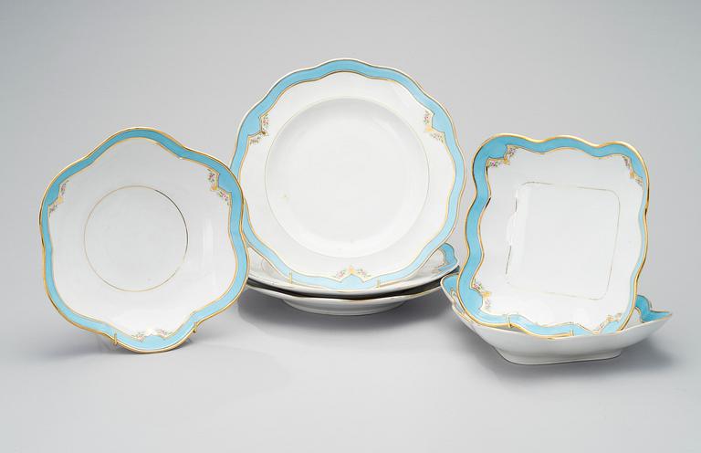 A 19th CENTURY PORCELAIN DINNER SERVICE, 53 pcs, Central Europe.