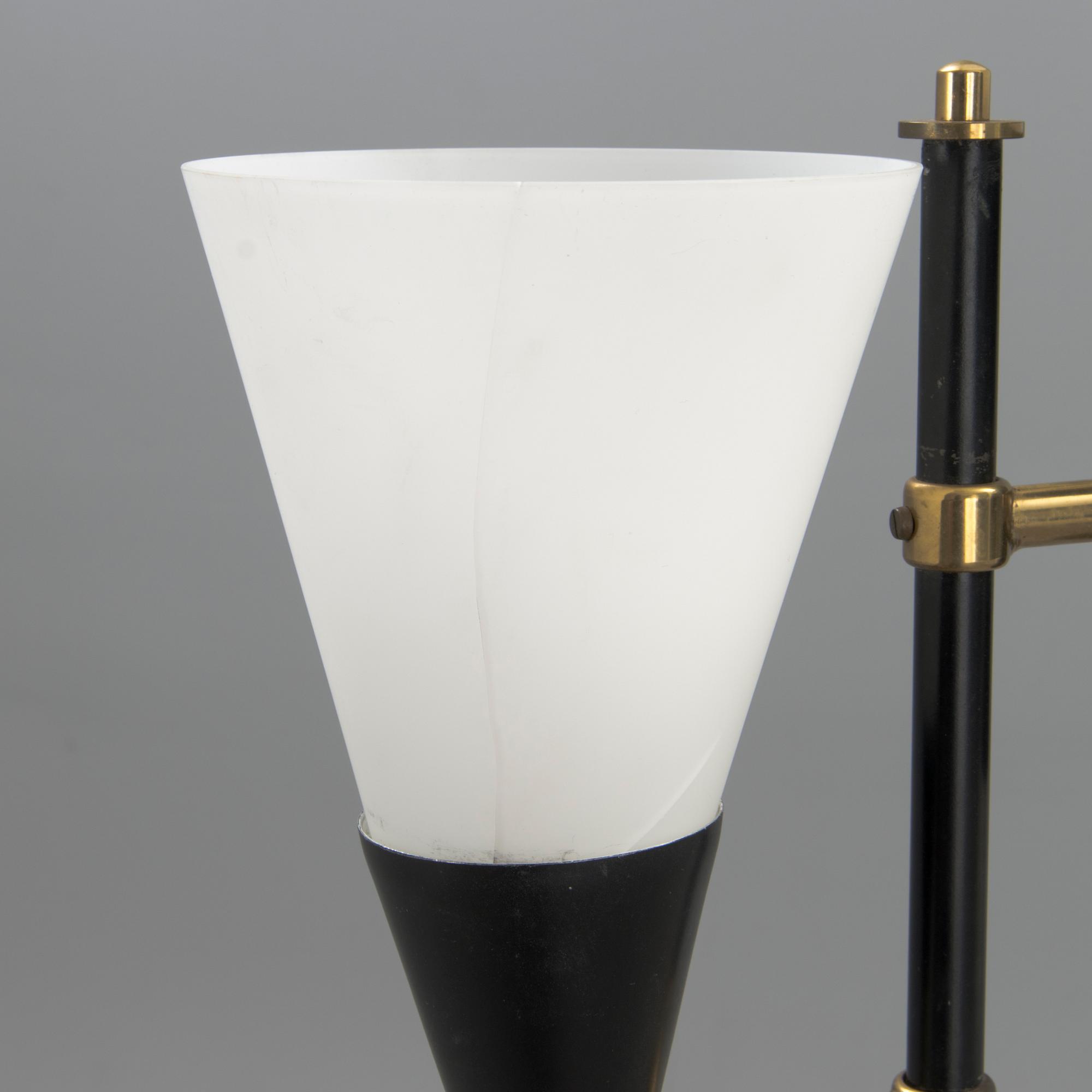 MARIA LINDEMAN, GOLVLAMPA, K10-2, Idman, 1900-talets mitt.