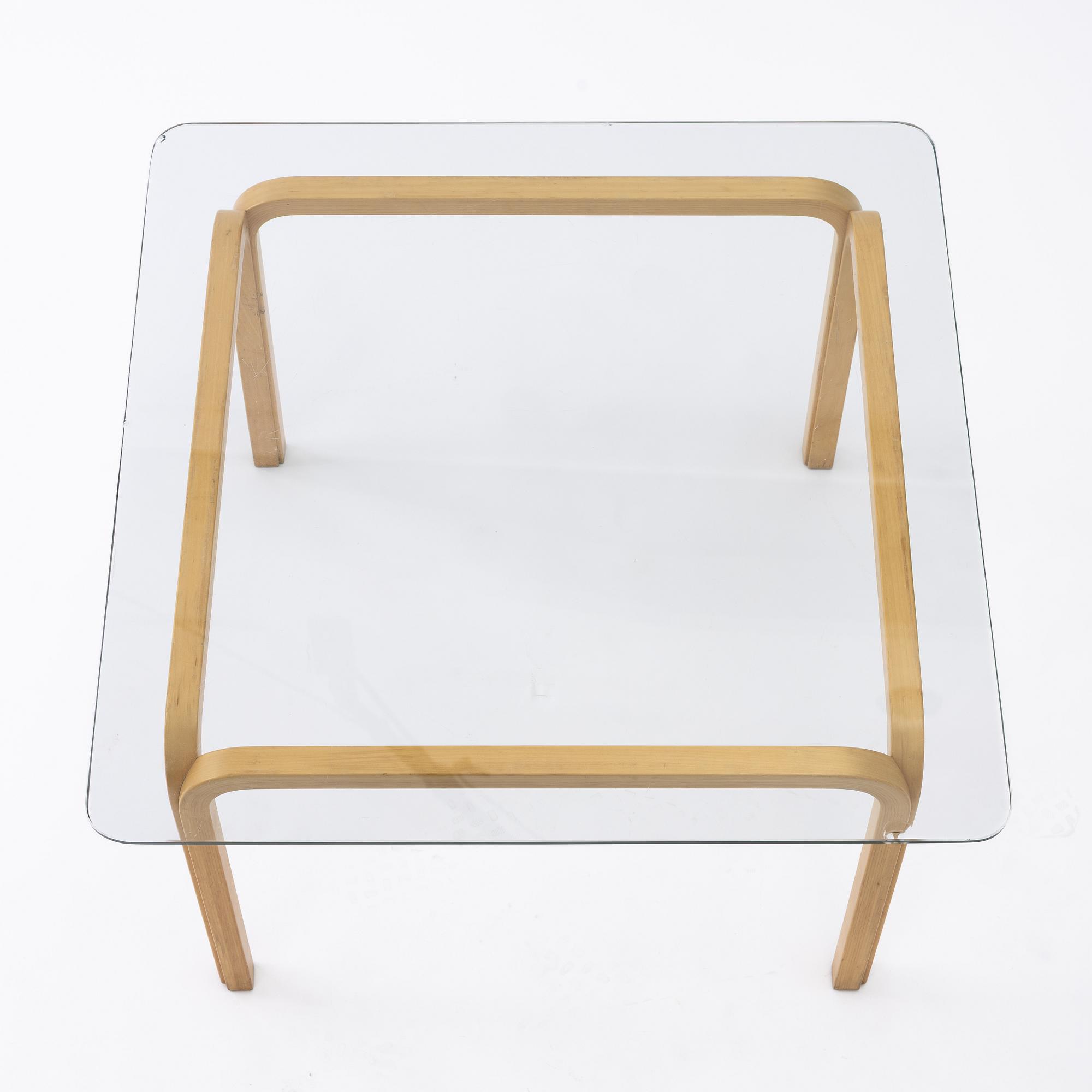 Alvar Aalto, soffbord, modell Y805, Artek, 1900-talets andra hälft.
