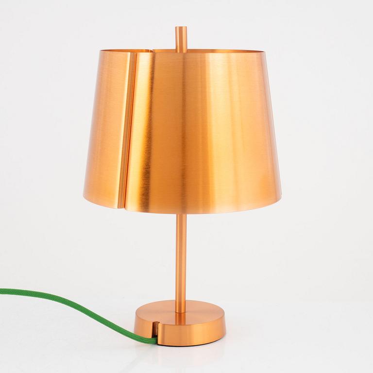 Jonas Lindvall, a 'W124T' table lamp, Wästberg.