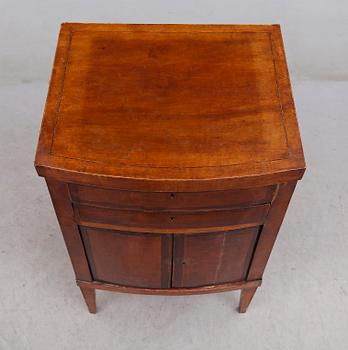 POTTSKÅP, 1800-talets första hälft.