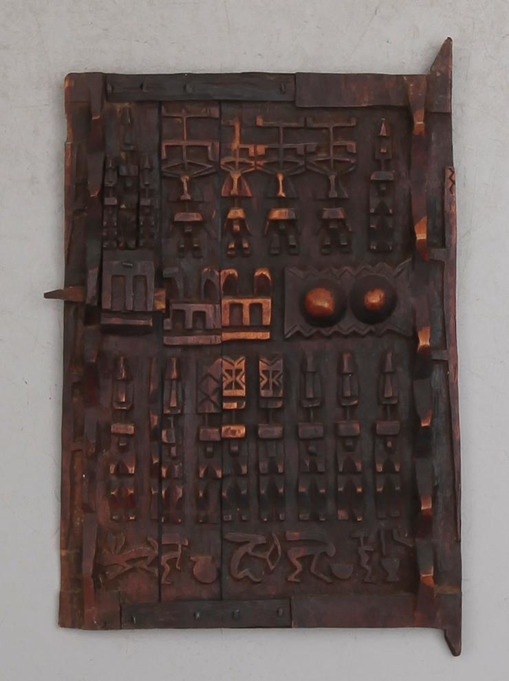 SKÅPSLUCKA, betsat trä, Afrika.