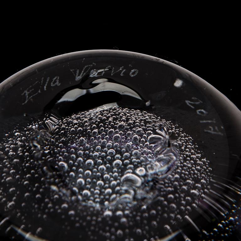 ELLA VARVIO, A glass vase/ sculpture, signed Ella Varvio 2017.