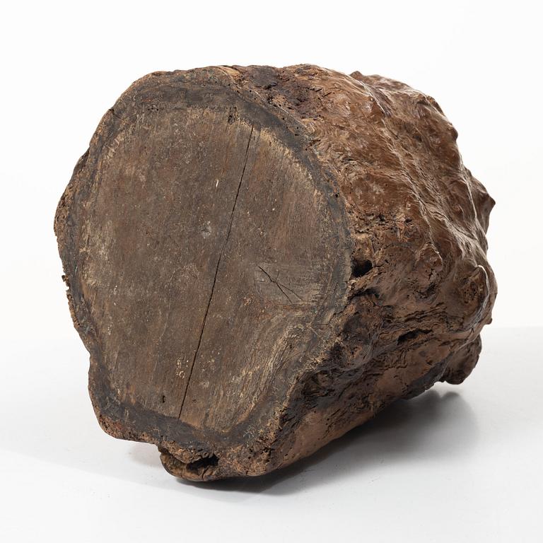 A Chinese brush pot, 20th century.