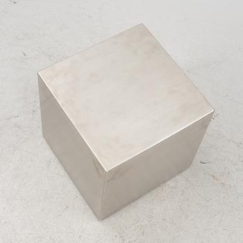 Giorgio Cattelan, a "Dadox Pouf", Cattelan Italia, post 1990.