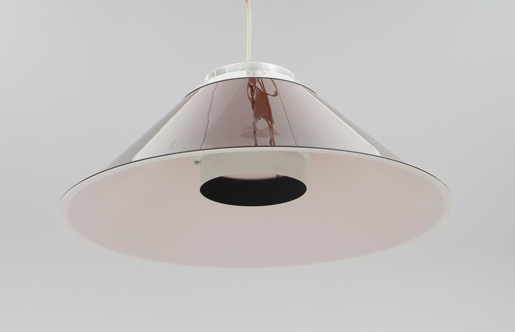 TAKLAMPA, Atelje Lyktan, Modell Mars, design Per Sundstedt, Åhus. Höjd ca 28 cm.