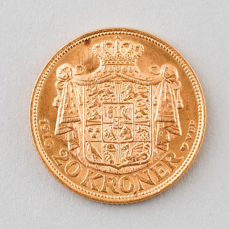 A 20 kroner gold coin, Christian X, Denmark, 1916. Weigth 9 gram.