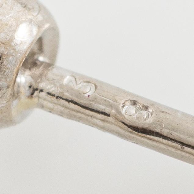 Earrings, Strömdahls, 18K white gold with round brilliant-cut diamonds, total approx. 0.38 ct.