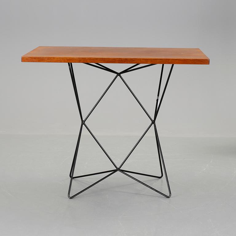 BORD/SOFFBORD/STÅBORD, Modell A2 "Trehöjdsbordet", Bengt Johan Gullberg.1950-tal.