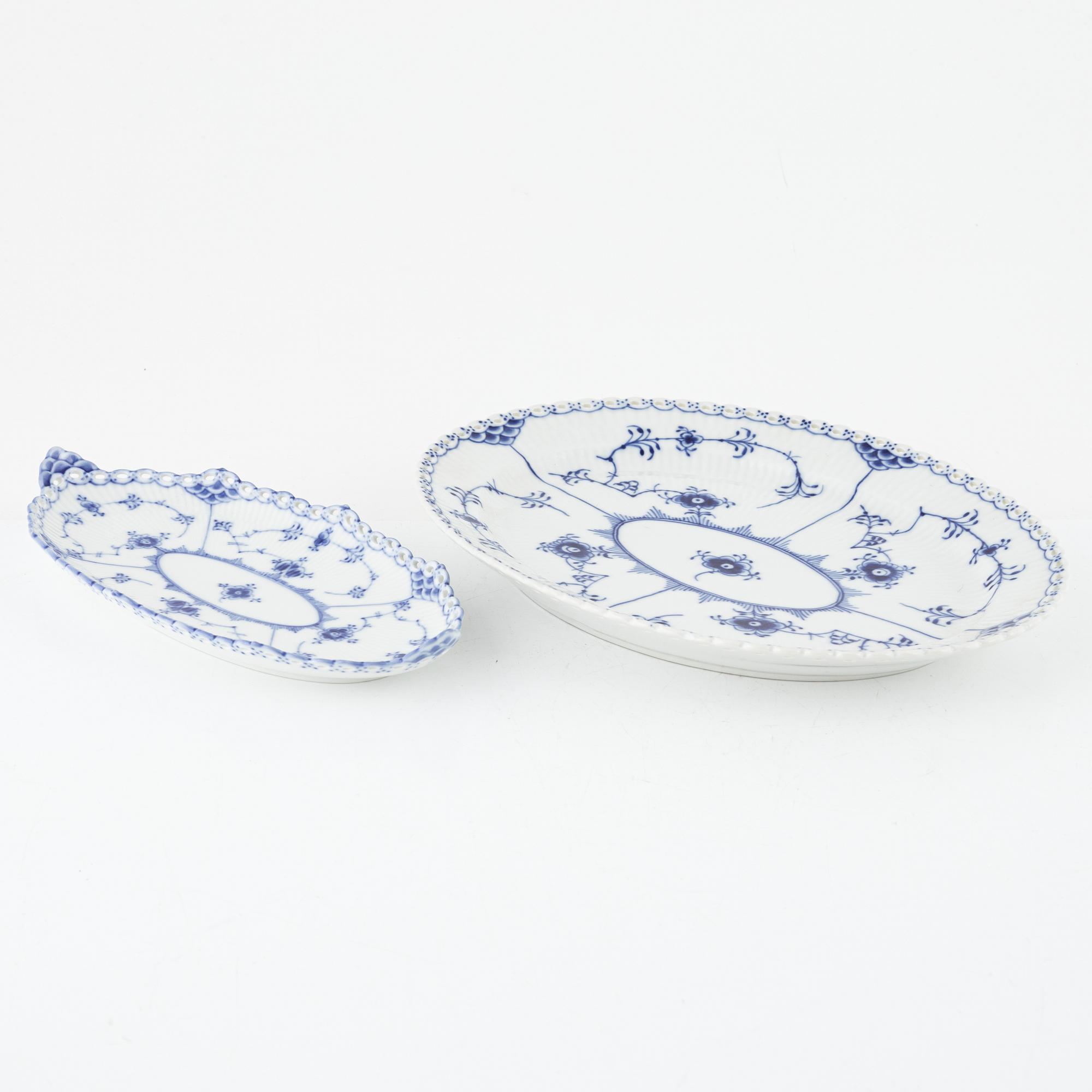 Fat, 6 st, porslin, "Musselmalet", helblonde, Royal Copenhagen, Danmark.