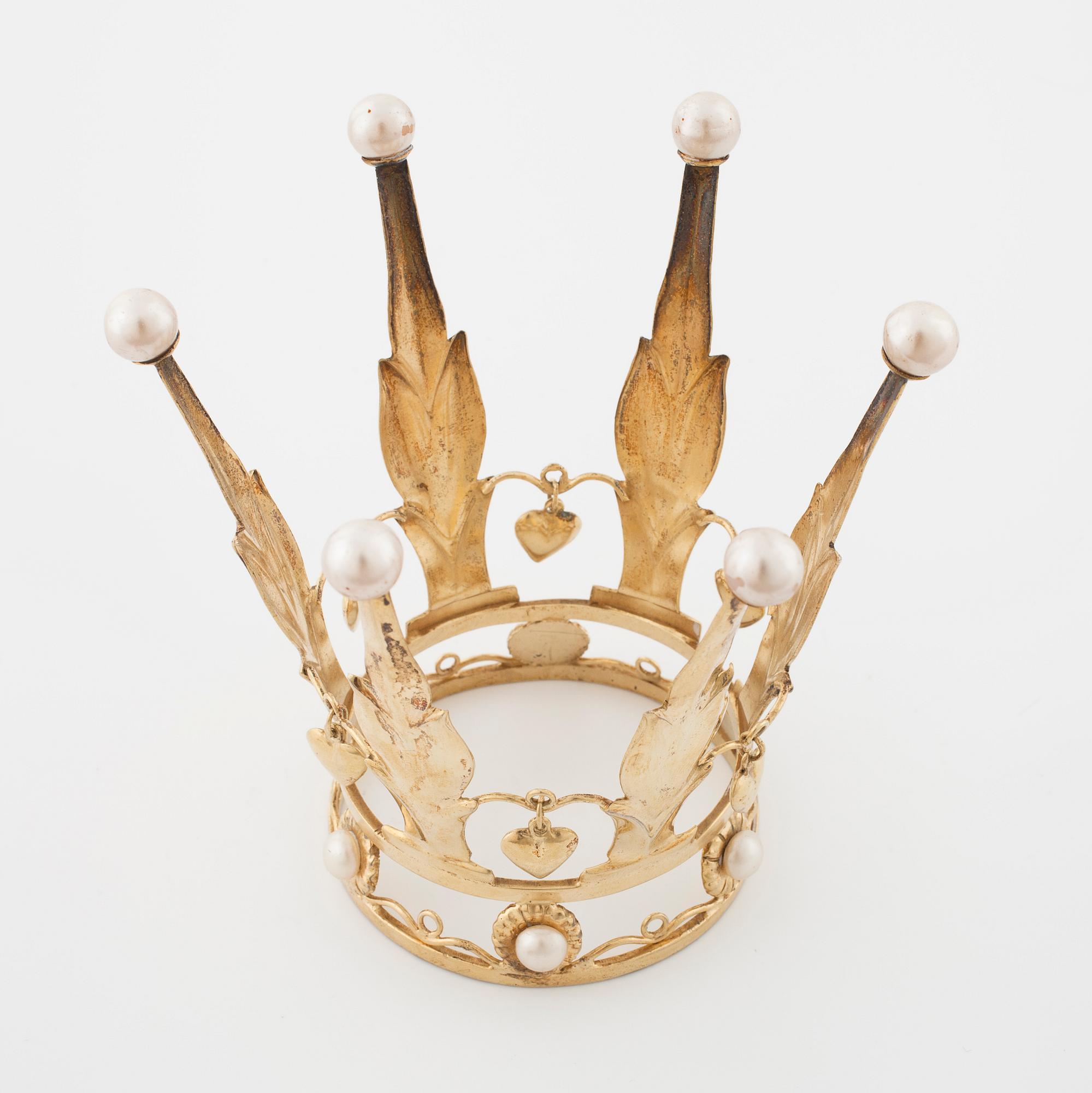 A bridal crown set with cultured pearls by Alton, Falköping, 1948.