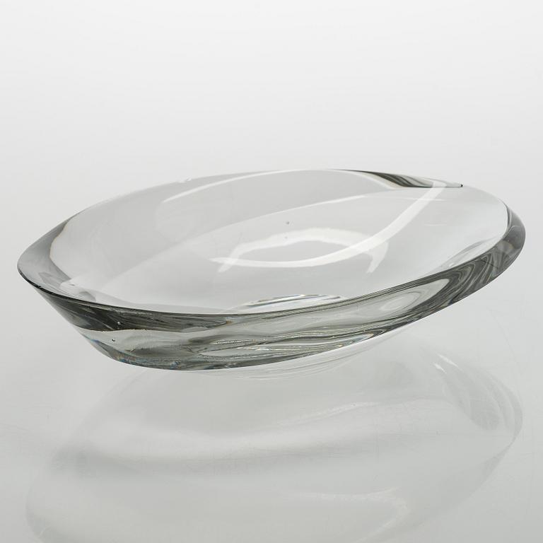 Tapio Wirkkala, an Art glass bowl, signed Tapio Wirkkala Iittala 3860.