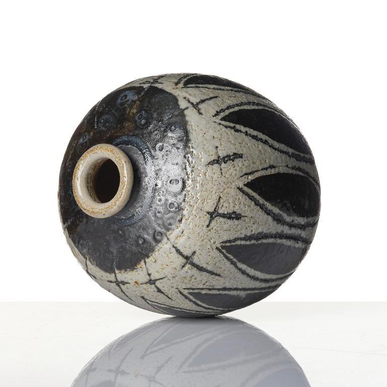 Anders Bruno Liljefors, a stoneware vase, Gustavsbergs Studio 1952.