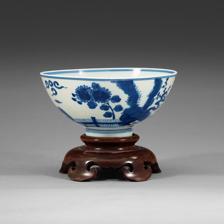 A blue and white bowl, late Qing dynasty with Jiajings six character mark.