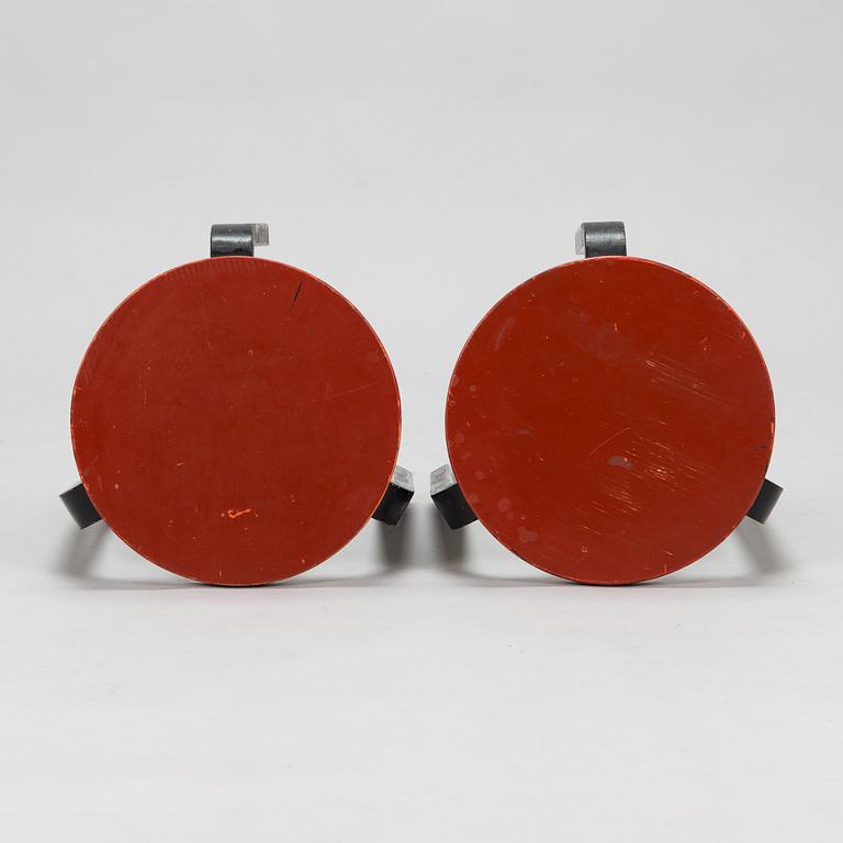 Alvar Aalto, pallar, 2 st, modell 60,  O.Y. Huonekalu-ja Rakennustyötehdas A.B. 1900-talets mitt.