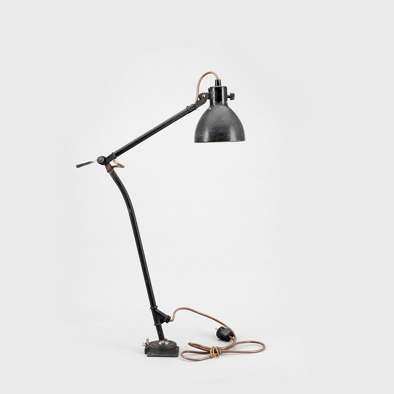 BORDSLAMPA, industri, 1900-talets första hälft.