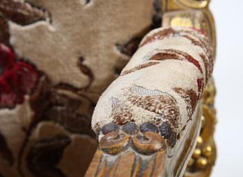 FÅTÖLJER ett par. Louis XV-stil, 1900-tal.