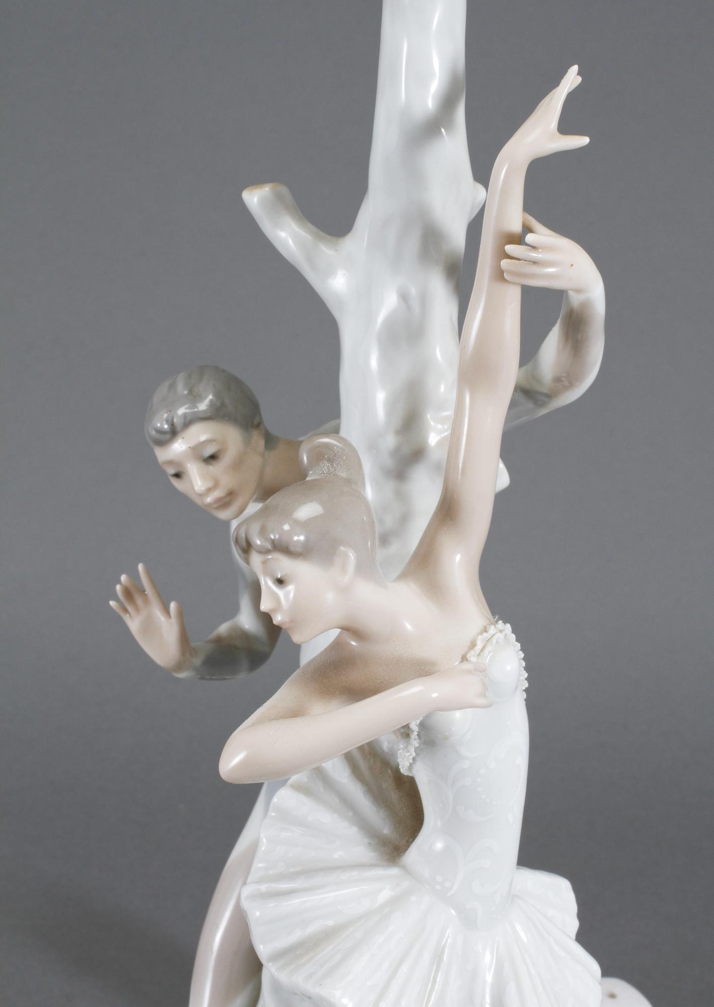 BORDSLAMPA, porslin, Lladro, 1900-talets andra hälft.