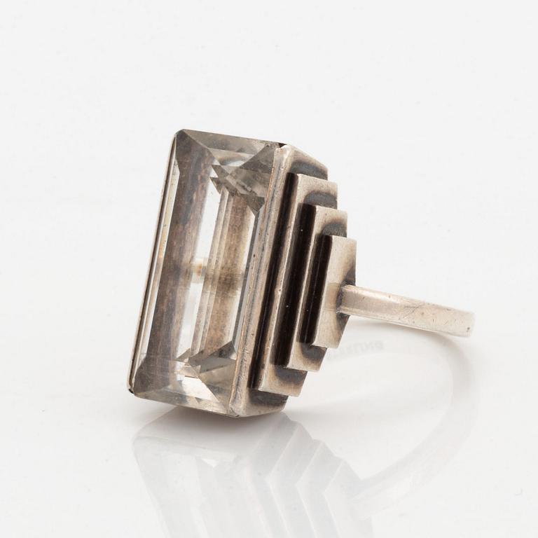 Wiwen Nilsson, sterlingsilver and rock crystal ring.