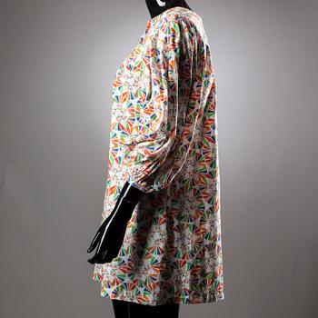 KLÄNNING, Ivana Helsinki.