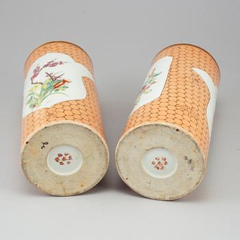 A pair of Chinese famille rose hat stands, 20th century.