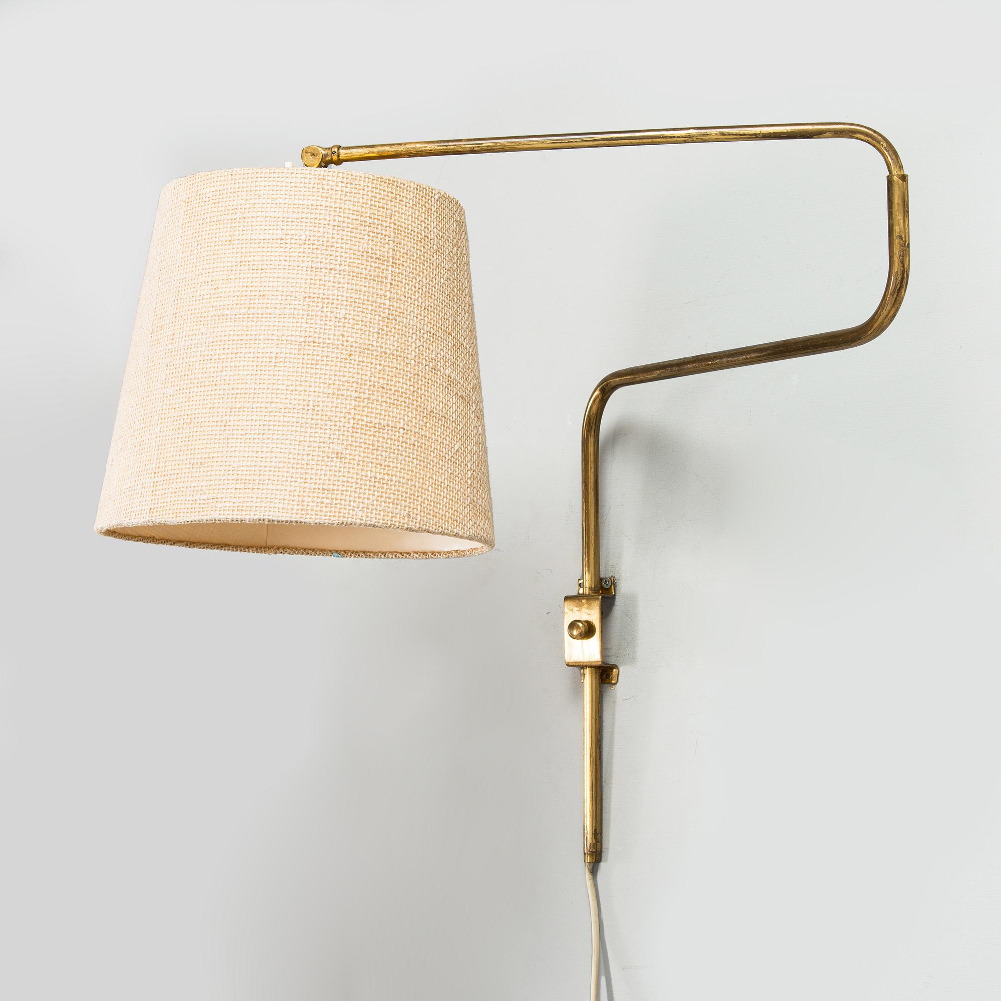 A 1950's wall light for Valinte.