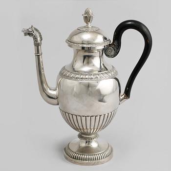 KAFFEKANNA, silver, Carl Petter Lampa, Stockholm, empire,  1830, vikt 998 gram.