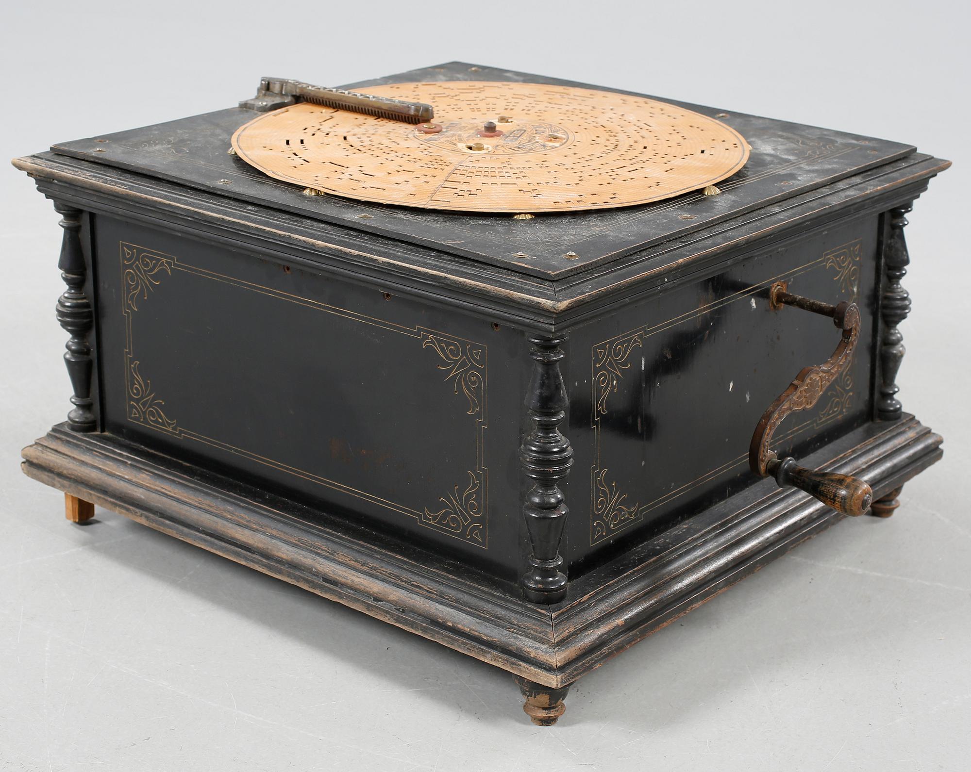 ORGANETTE, nyrenässans, omkring sekelskiftet 1900.