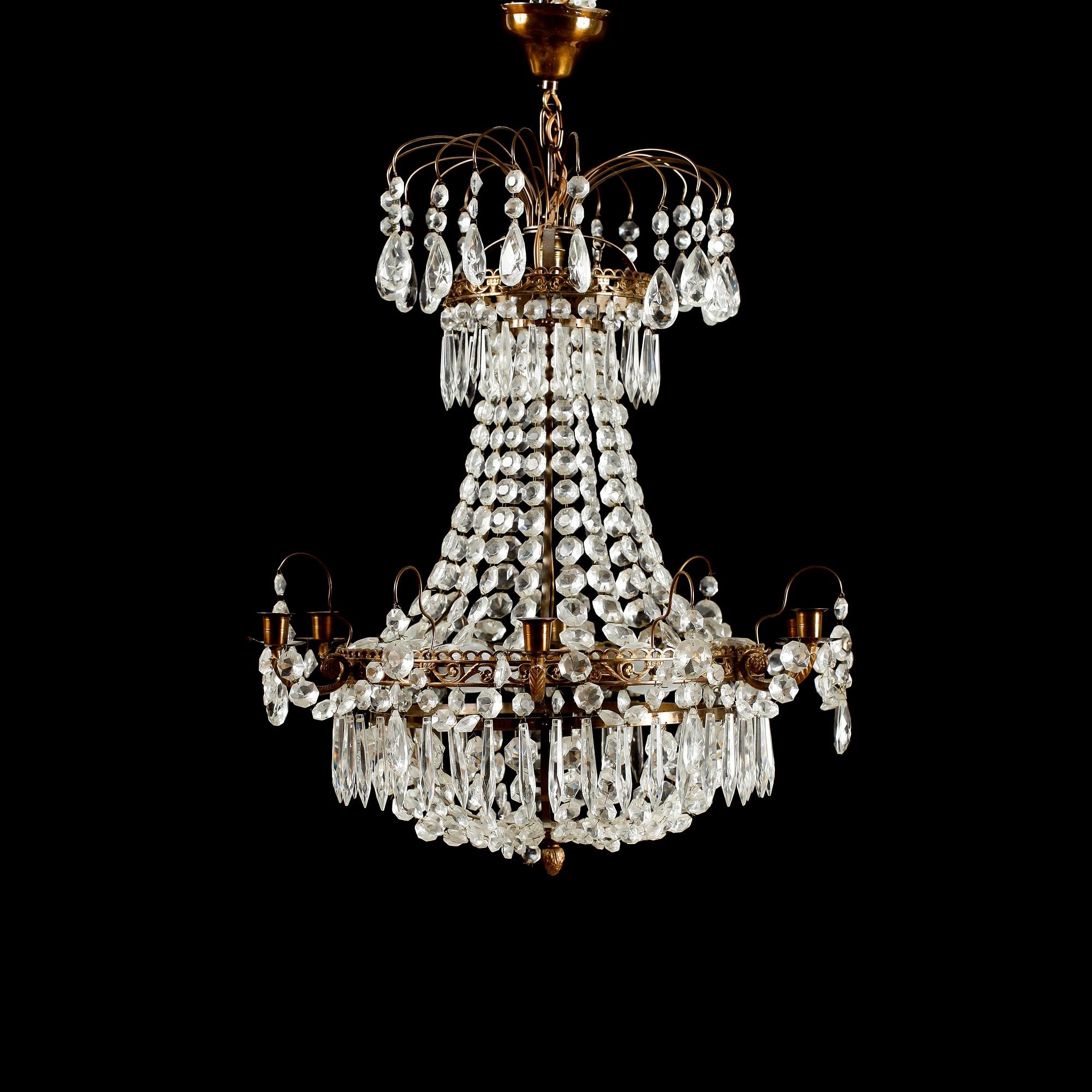 LJUSKRONA, empirestil, 1900-talets första hälft. Höjd 60 cm.