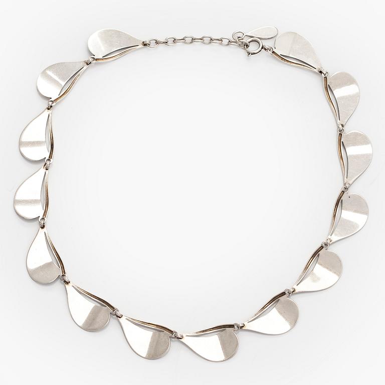 Kaulaketju, hopeaa, tuontileima Tillander 1958.