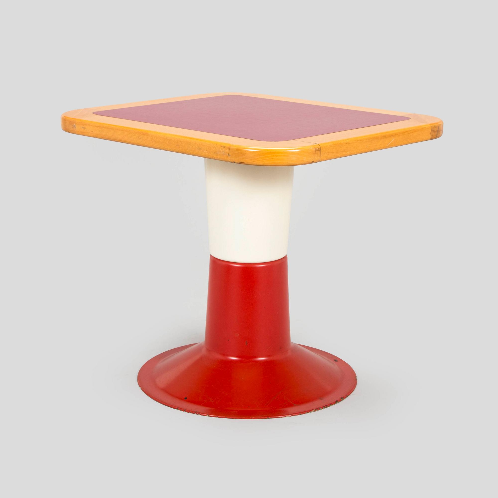 Yrjö Kukkapuro, pöytä "Saturnus" tilaustyö,  Haimi, 1970-luvun loppu.