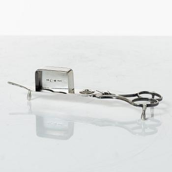 A Swedish Empire silver candle snuffer and tray, Stockholm 1818-1819.