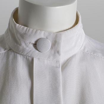 BLUS, Yves Saint Laurent.