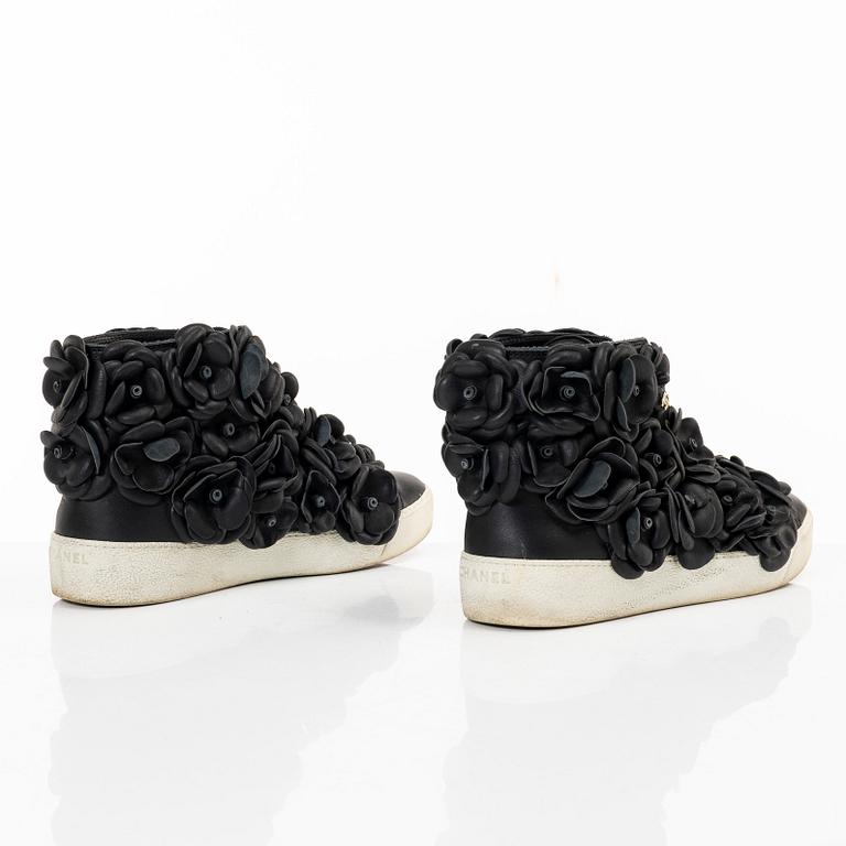 Chanel, sneakers, size 37.